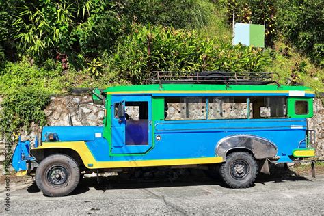 Dyipni .